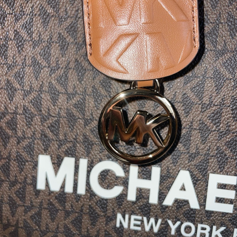 Michael Kors Brown Monogram Large Tote - Picture 10 of 12